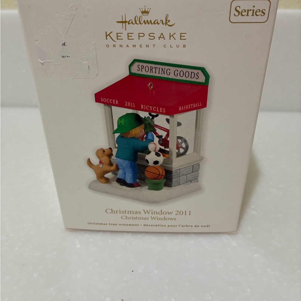 2011 Hallmark Keepsake Christmas Window Ornament